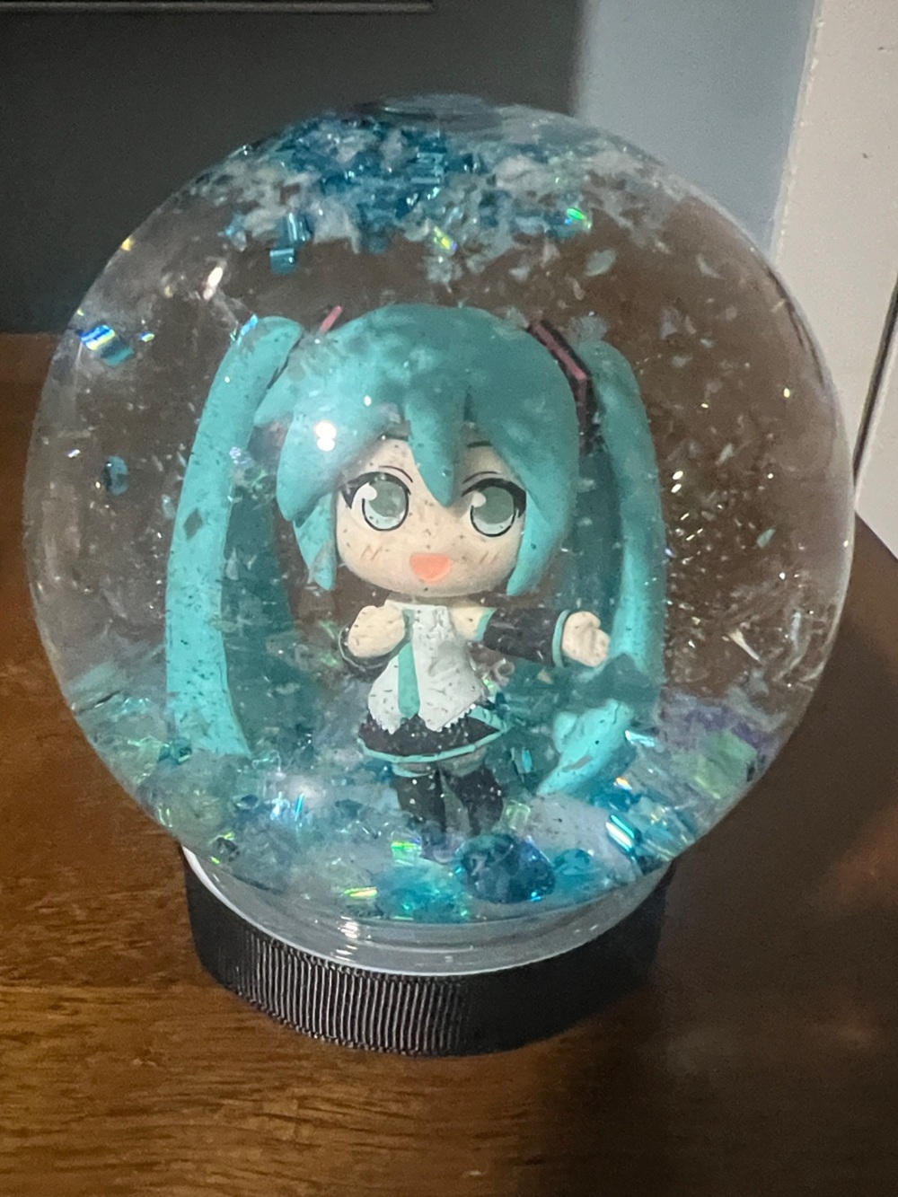 Hatsune Miku Snow Globe Anime Figure